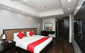 Hotel O The Avenue Residency